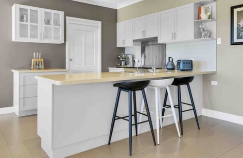 Nashdale House | Remove yourself from the hustle and bustle of the city life