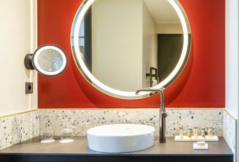 Bassins a Flot Hotel | Renaissance Bordeaux Hotel