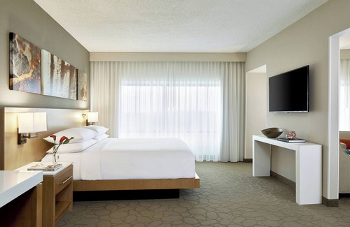Glenview Hotel | Renaissance Chicago Glenview Suites Hotel