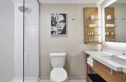 Glenview Hotel | Renaissance Chicago Glenview Suites Hotel
