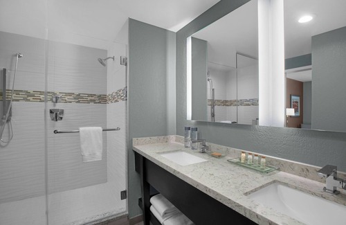 Carmel Hotel | Renaissance Indianapolis North Hotel