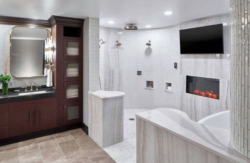 East Florence Resort | Renaissance Shoals Resort and Spa