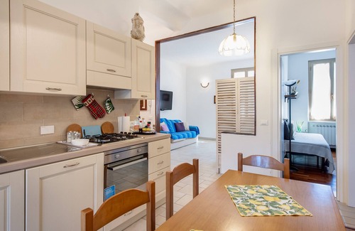 La Spezia House | Renata Holiday Home - Holidays & Tourism in La Spezia - Ampio giardino esterno