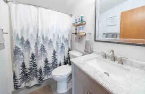 Benton House | Rend Lake Lodge, short and long term rental, utilities included. ￼