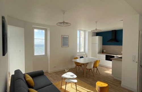 Tharon-Plage Apartment | Renovated apartment in exceptional sea-facing villa