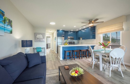 Kapaa Condo | *RENOVATED 07/20!* Corner Beachfront Penthouse in Kapa'a w/AC!
