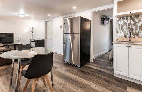 Sainte-Marie Apartment | Renovated 2 bedroom condo/5 mins from downtown