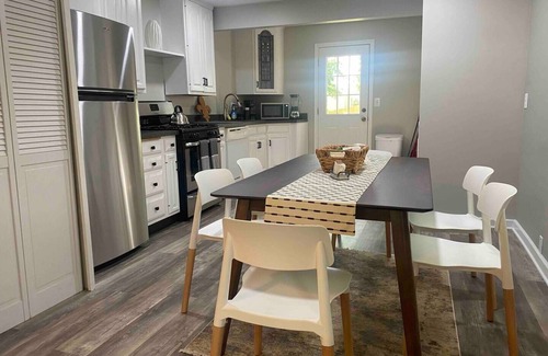 Jacobs House | Renovated 2Bed/1Bath cute housenn
