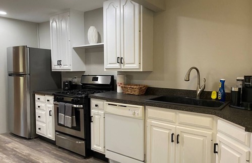 Jacobs House | Renovated 2Bed/1Bath cute housenn
