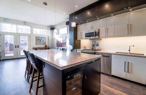 Harbord Village House | Renovated 2BR Victorian Home in Heart of Toronto
