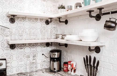 University District Apartment | Renovated 2story (9C) OSU/Central ❤Near EVERYTHING