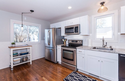 Slatterly Park House | Renovated 3 Bedroom Home *1 Mile From Downtown Rochester*