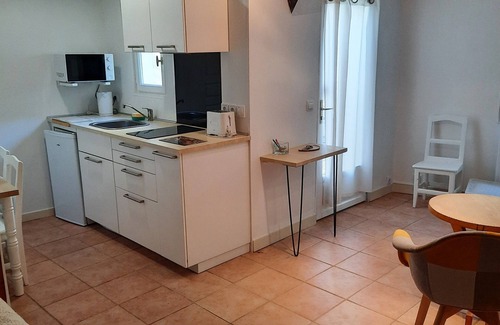 Le Redon Apartment | Renovated 30 m2 studio near the calanques.
