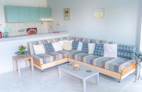 Adelianos Kampos Apartment | Renovated apartment in Adelianos Kampos