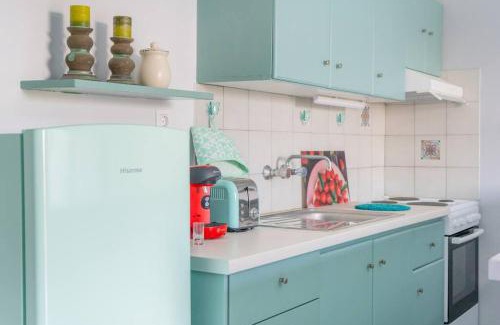 Adelianos Kampos Apartment | Renovated apartment in Adelianos Kampos