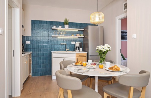 Ravni Apartment | Renovated apartment in Istria, beautiful sea view and large pool