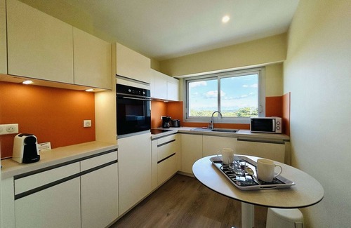 La Baule-Escoublac Apartment | Renovated apartment with terrace and parking, 1 bedroom, 2 sleeps, La Baule