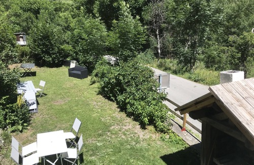 Vallouise-Pelvoux Apartment | Renovated attic room in an old house in Vallouise