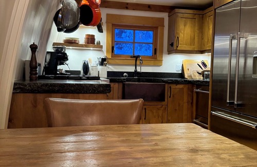Silver Star Mountain Cabin | Renovated 2 bedroom cabin - amazing location, private hot tub, laundry, storage