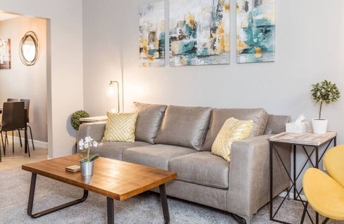 Downtown Columbus Apartment | Renovated Central D❤German Village/Children's Hospital