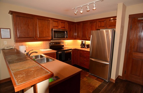 Salt Lake Mountain Resorts Condo | Renovated Central Village, Mountain Views Spacious Ski-In/Out condo. Summer A/C