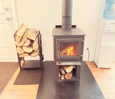 Bouchette Ski Chalet | Renovated chalet for rent in front of the lake