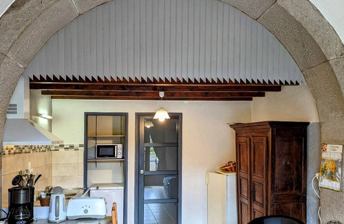 Saint-Bresson Cottage | Renovated Cottage with Comfort and Nature in Saint-Bresson