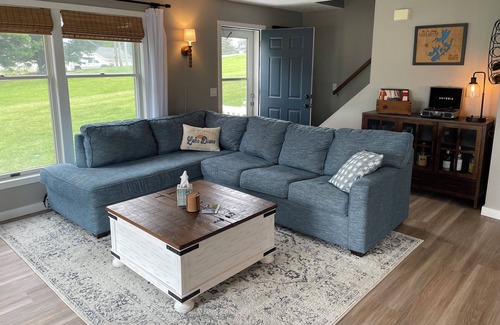 Frontier Cottage | Renovated cottage in quiet lake community. Game room. All-sports Lake Diane.