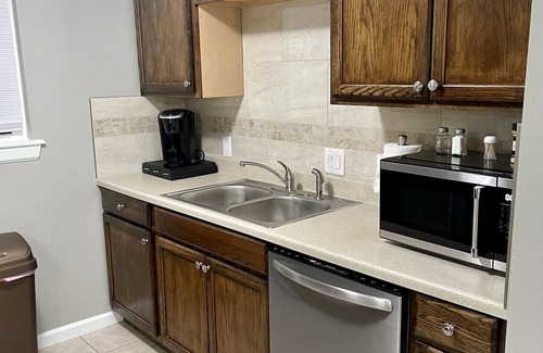 Fayetteville House | Renovated cozy and clean house near UofA