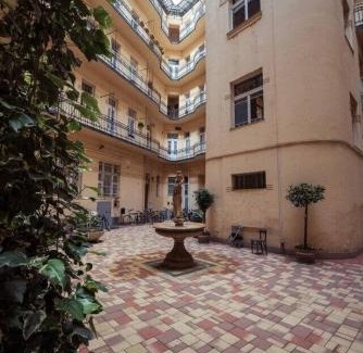Orszagut Apartment | Renovated design apartment close to the Danube