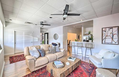Downtown Apartment | Renovated Dtwn Retreat Less Than 1 Mi to Plaza Park!