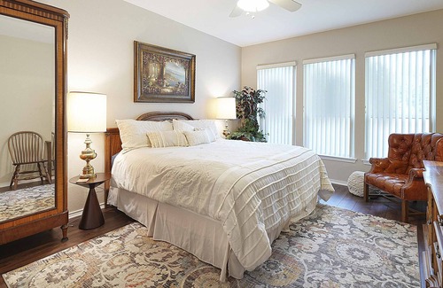 Georgetown Condo | Renovated duplex backing up to a private green space