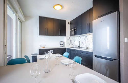 Peyragudes Apartment | Renovated duplex for 6, balcony, ski locker, free parking