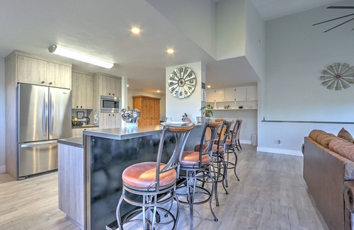 Carbondale House | Renovated Farmhouse w/wraparound views, Near Dwtn, 30mi. Aspen &12mi. to Ski