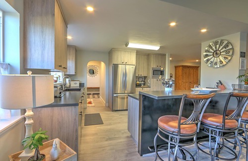 Carbondale House | Renovated Farmhouse w/wraparound views, Near Dwtn, 30mi. Aspen &12mi. to Ski