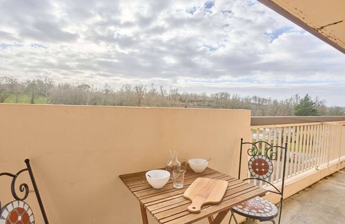 Barbotan-les-Thermes Apartment | Renovated studio with south balcony in Barbotan