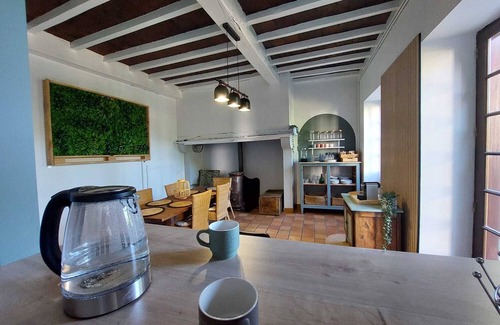 Monein Villa | RENOVATED GITE COZY MONEIN SLEEPS 6