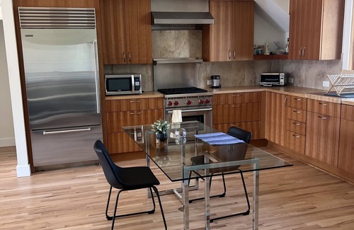 Whittier House | Renovated, high ceilings and amazing views in the heart of downtown Boulder