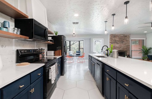 Universal City House | Renovated Home With Backyard Oasis!