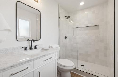 Scottsdale Estates Ten House | Renovated Home with Pool 3 Miles from Old Town