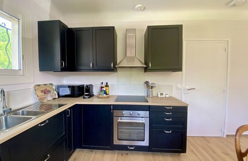 Cambo-les-Bains House | Renovated house in Cambo, 2 br, garden, parking, WiFi