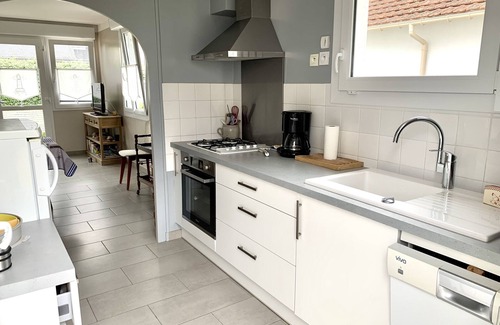 Le Croisic House | Renovated house near Port Lin beach - Sleeps 5 - Enclosed garden
