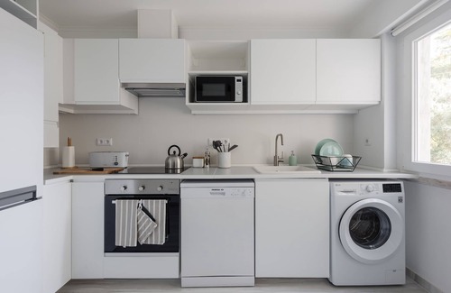Alcantara Apartment | Renovated & Light Filled Near Belém, by TimeCooler
