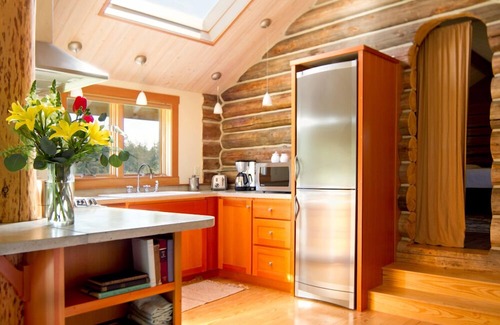 Port Townsend Cabin | Renovated Log Cabin on Acreage, Sleeps up to 4
