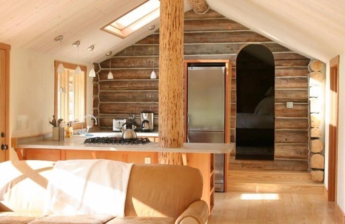 Port Townsend Cabin | Renovated Log Cabin on Acreage, Sleeps up to 4