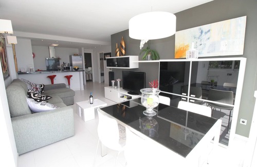 Sant Llorenc des Cardassar Condo | Renovated, modern apartment in a 1-A beach location with stunning views