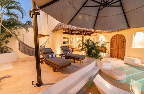 P Chahue Villa | Renovated Ocean View Villa + Private Pool