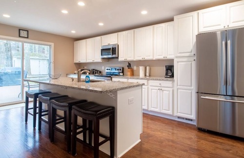 New Milford House | Renovated, one level home in an excellent location. Walk to the beach!