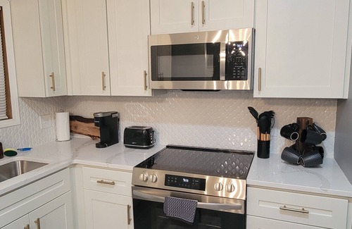 Council Bluffs Apartment | Renovated Owner’s Suite - Your Cozy Home Away From Homenn