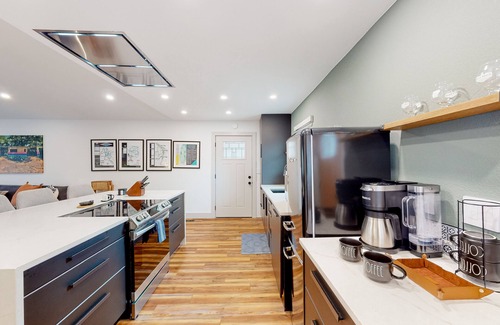 Bella Vista House | Renovated & quiet home with fireplace, air hockey/Ping-Pong, deck, & grill
